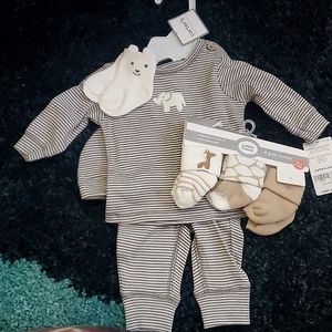 Newborn Boy Set 8 pc Carters & more
